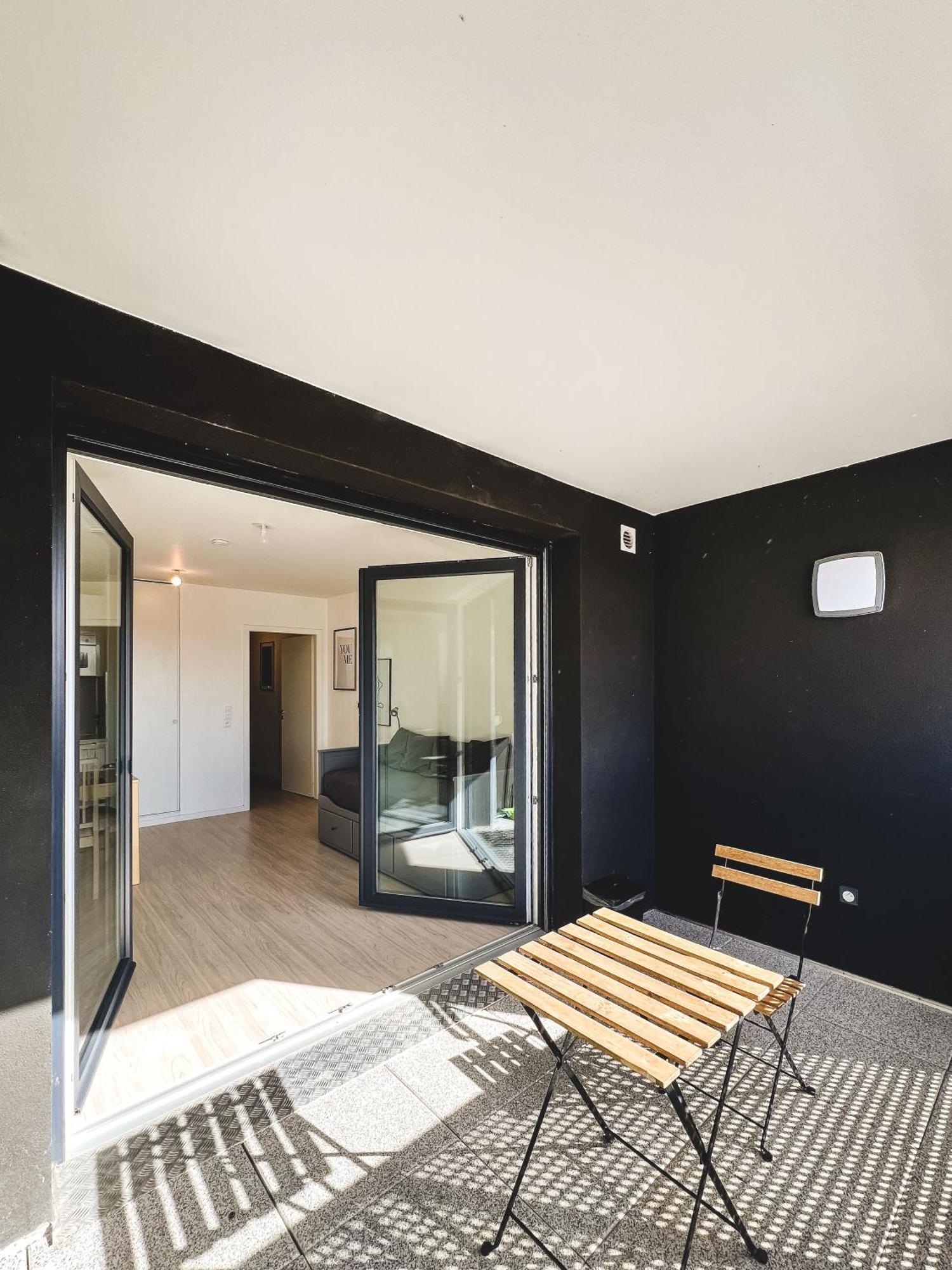 Apartment Le Hesingue- Near Airport, Swiss & German Board *